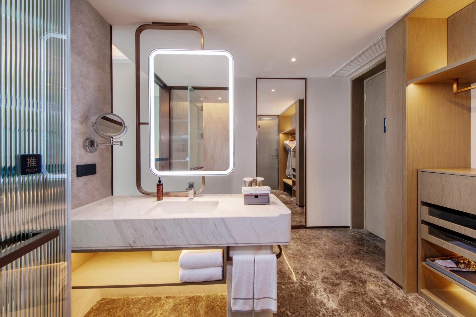 Urcove By Hyatt Shenzhen Luohu Hotel Exterior foto